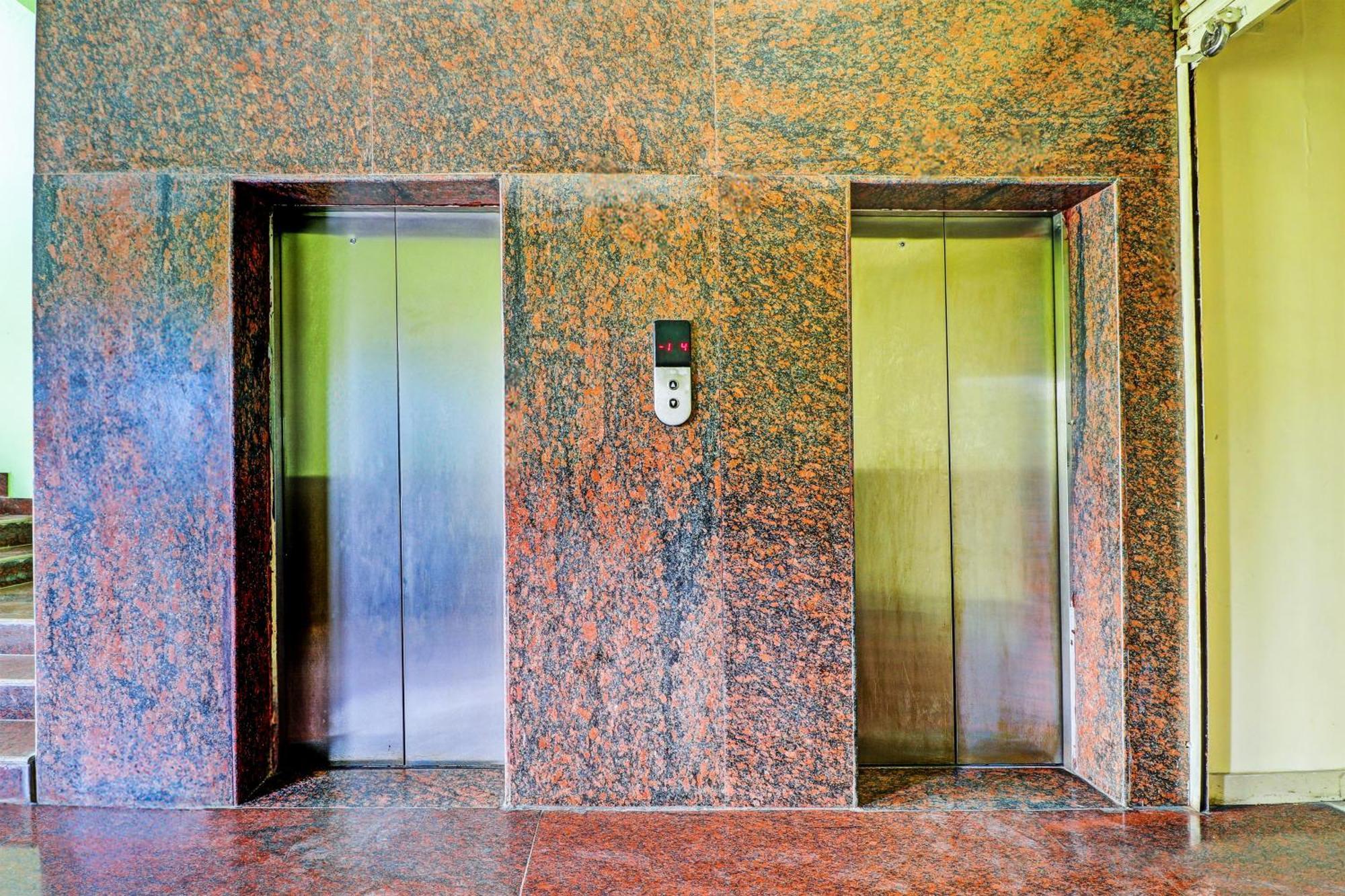 Hotel O Royal Bliss International Bangalore Eksteriør bilde